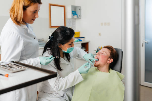 Best Holiday Emergency Dentist in Marshall, MO